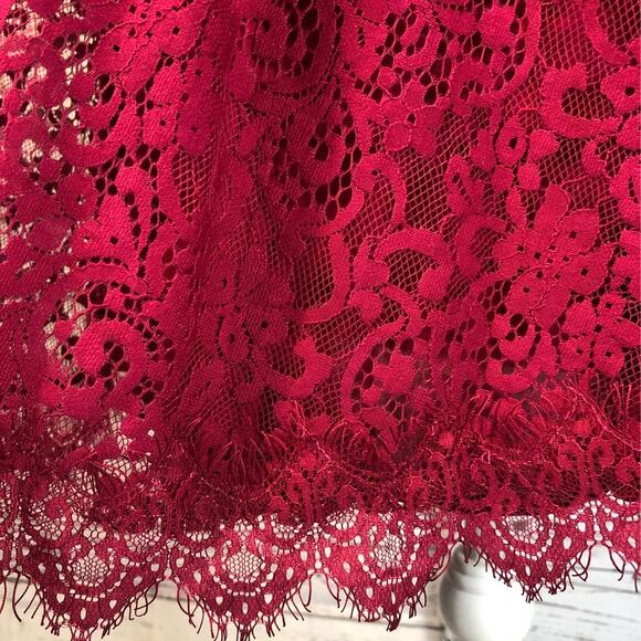 Free people lace magenta dress with open back, scalloped sleeves and hem size XS - Picture 8 of 13